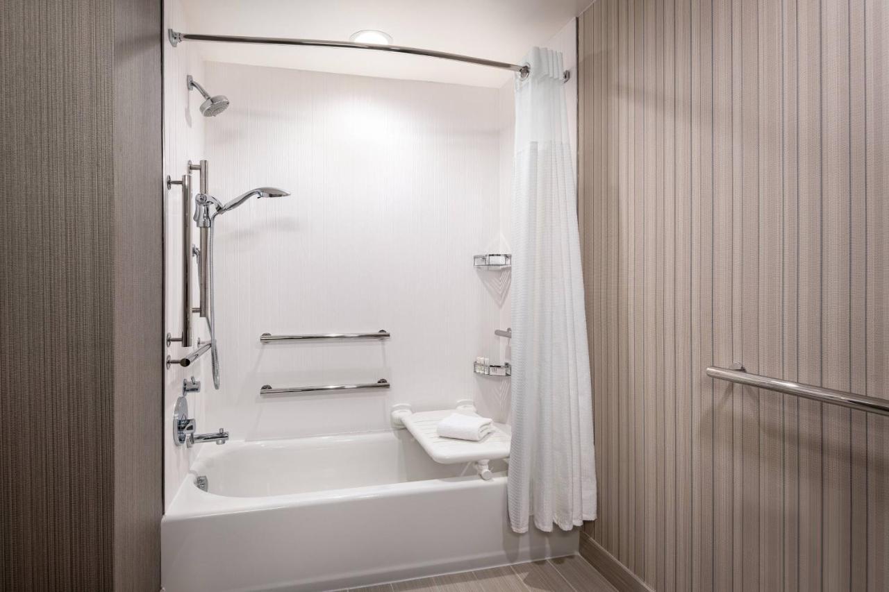 Courtyard By Marriott Petaluma Sonoma County 호텔 외부 사진