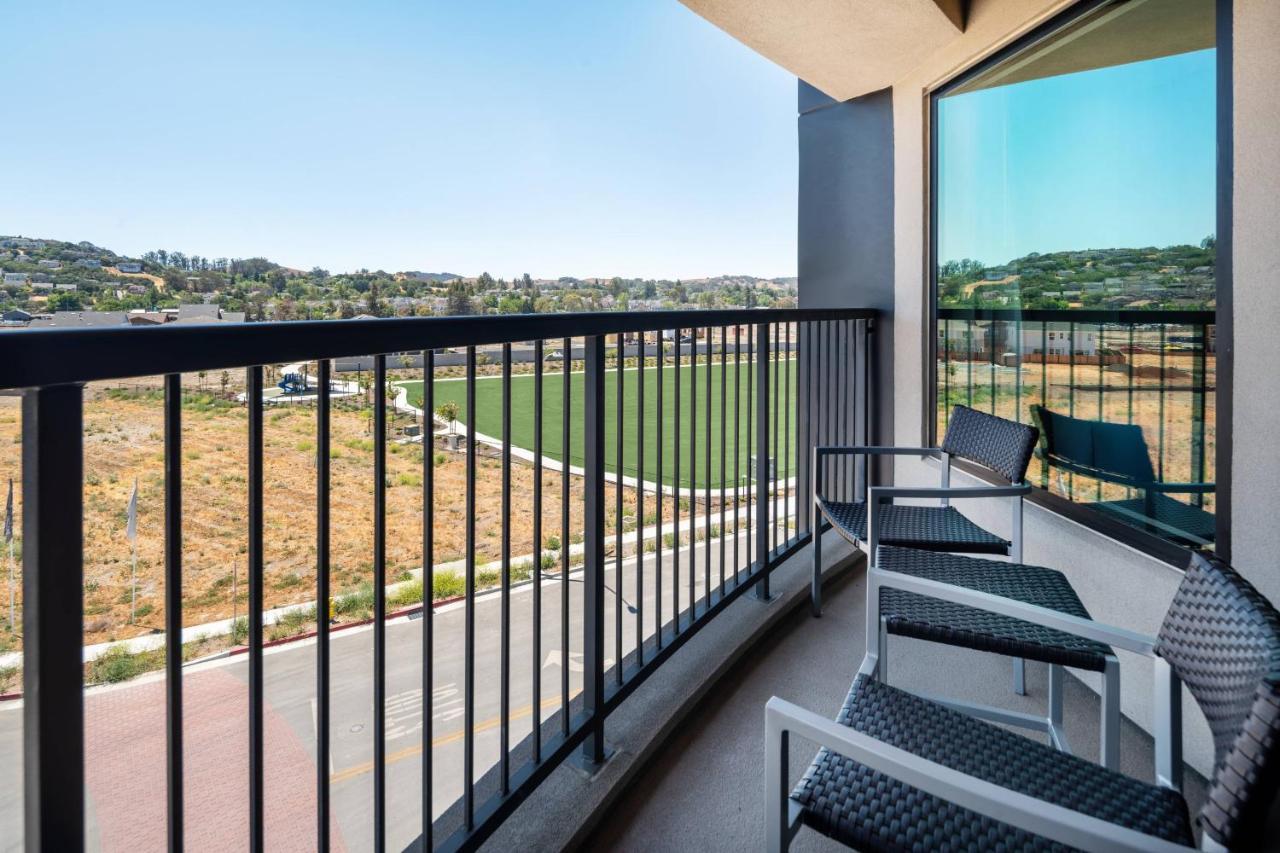 Courtyard By Marriott Petaluma Sonoma County 호텔 외부 사진
