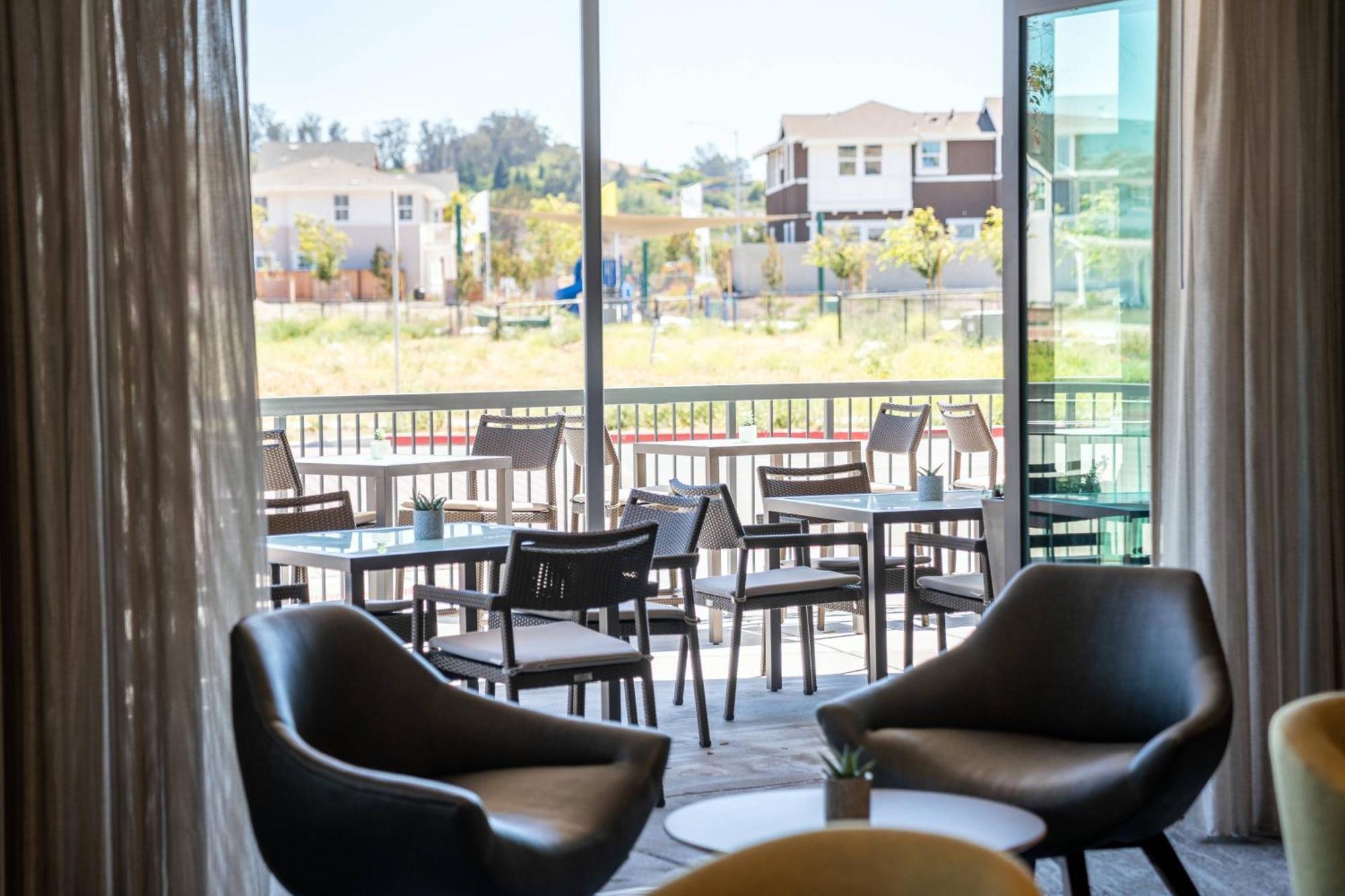 Courtyard By Marriott Petaluma Sonoma County 호텔 외부 사진