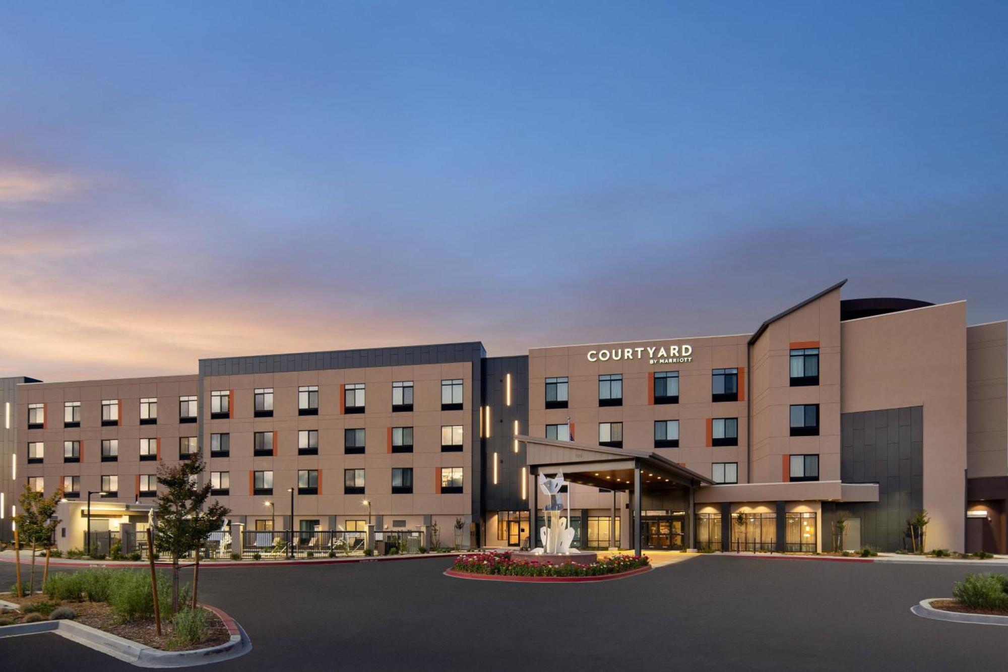 Courtyard By Marriott Petaluma Sonoma County 호텔 외부 사진