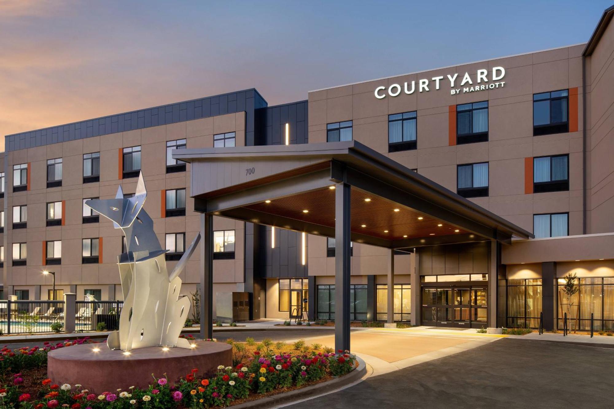 Courtyard By Marriott Petaluma Sonoma County 호텔 외부 사진
